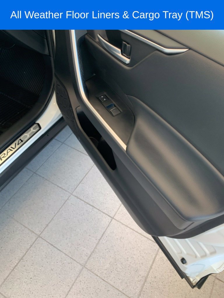 2024 Toyota RAV4 XLE Premium - Photo 18