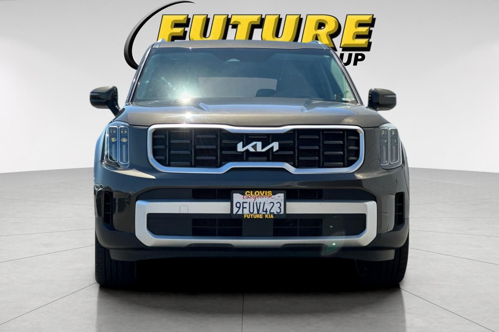 Used 2024 Green Kia S image 9