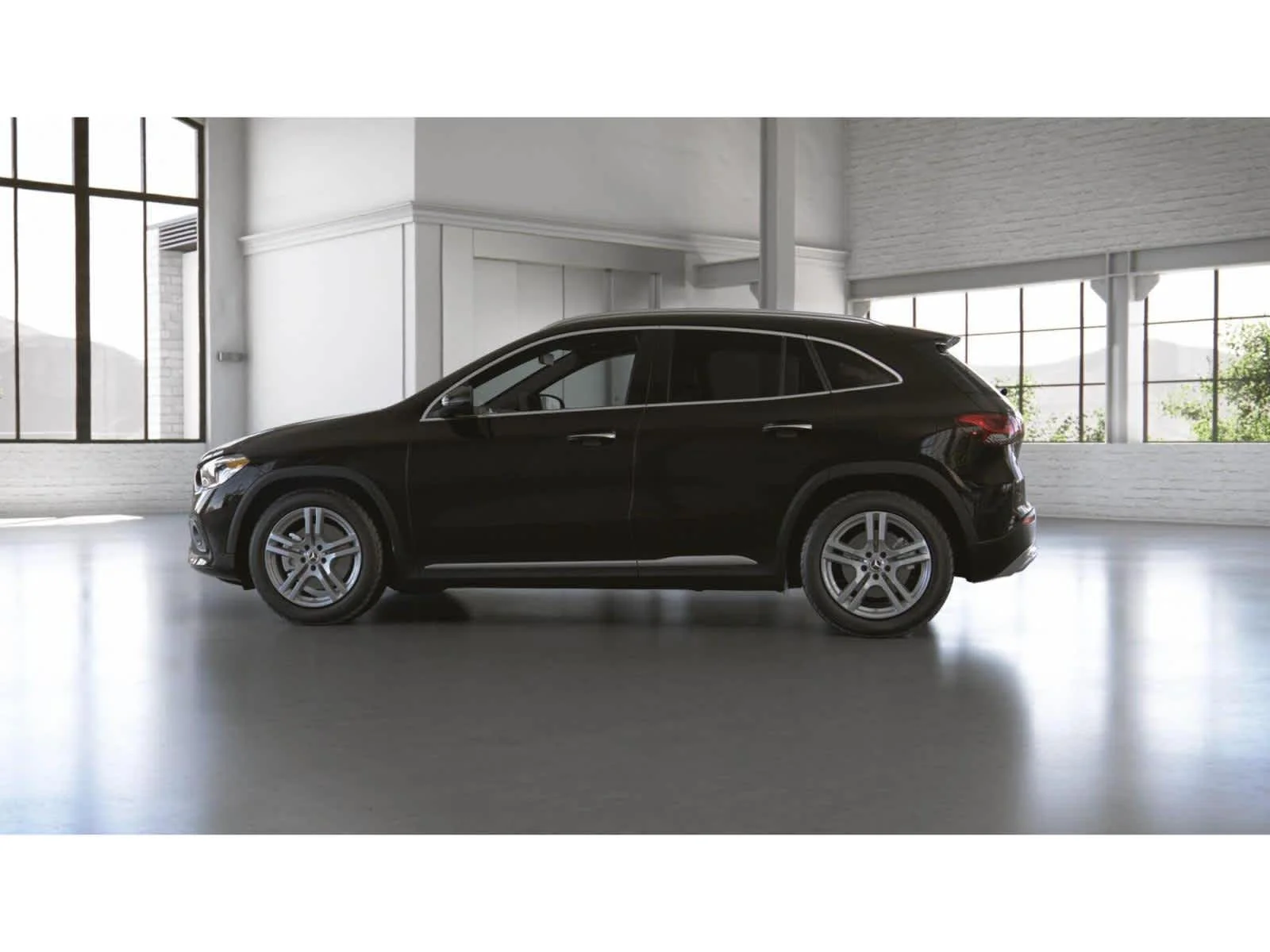 Used 2021 Night Black Mercedes-Benz GLA 250 image 33