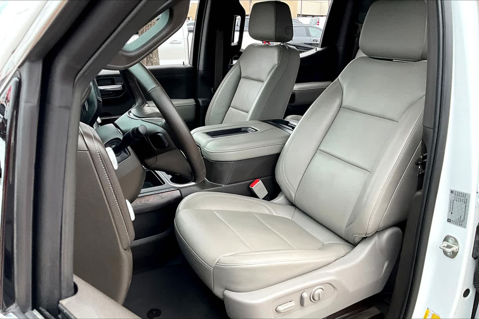 Used 2019 Summit White GMC SLT image 8