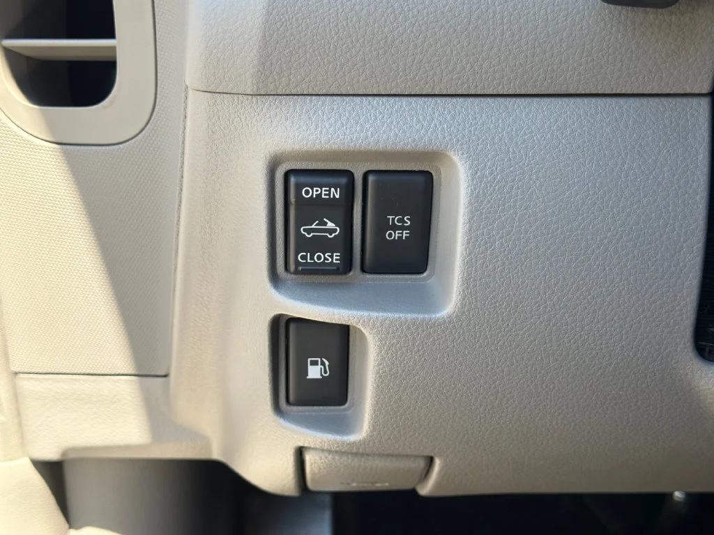 Used 2007 Blue Nissan Touring image 28