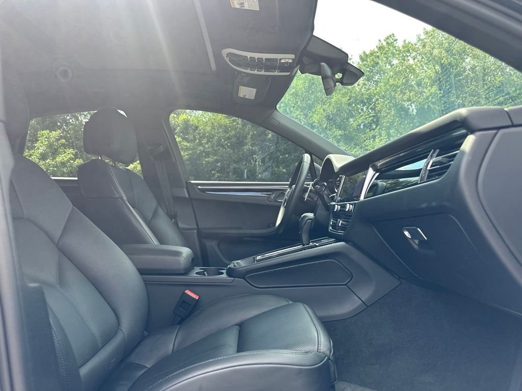 Used 2023 Grey Porsche Base image 22