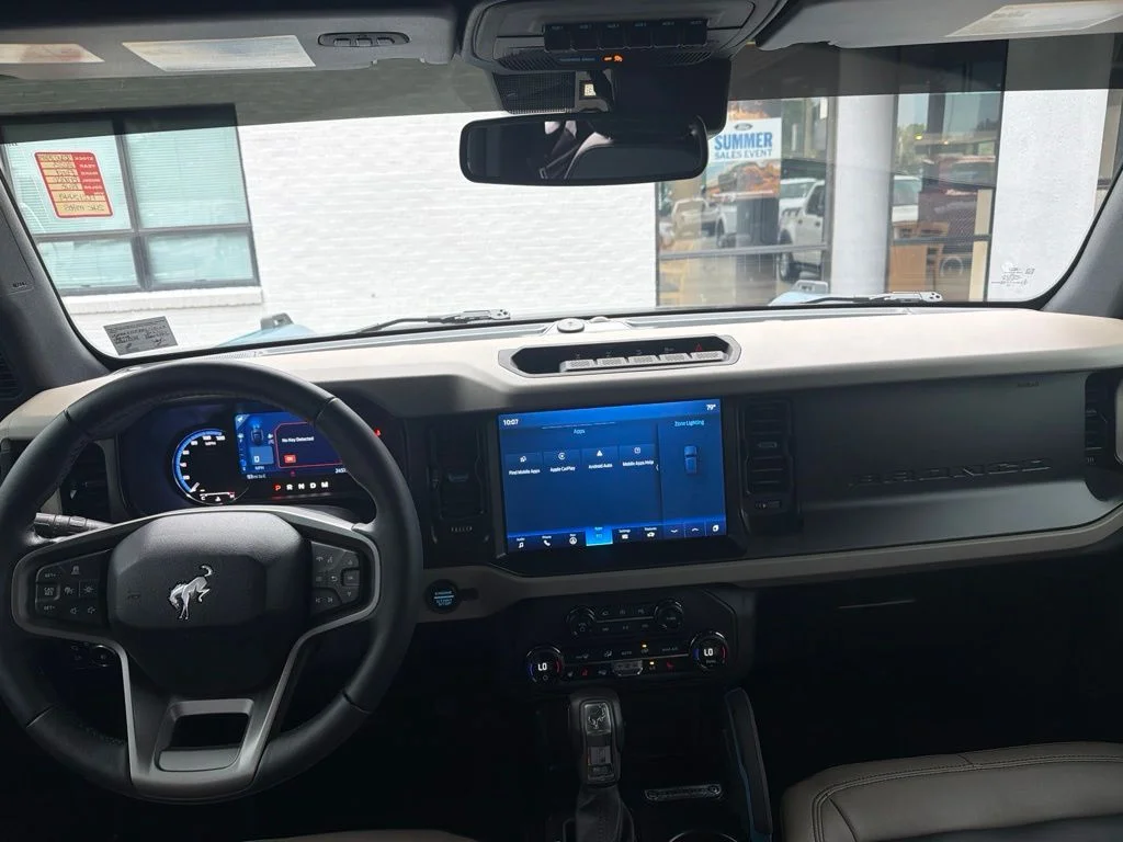 Used 2023 Gray Ford Wildtrak image 11