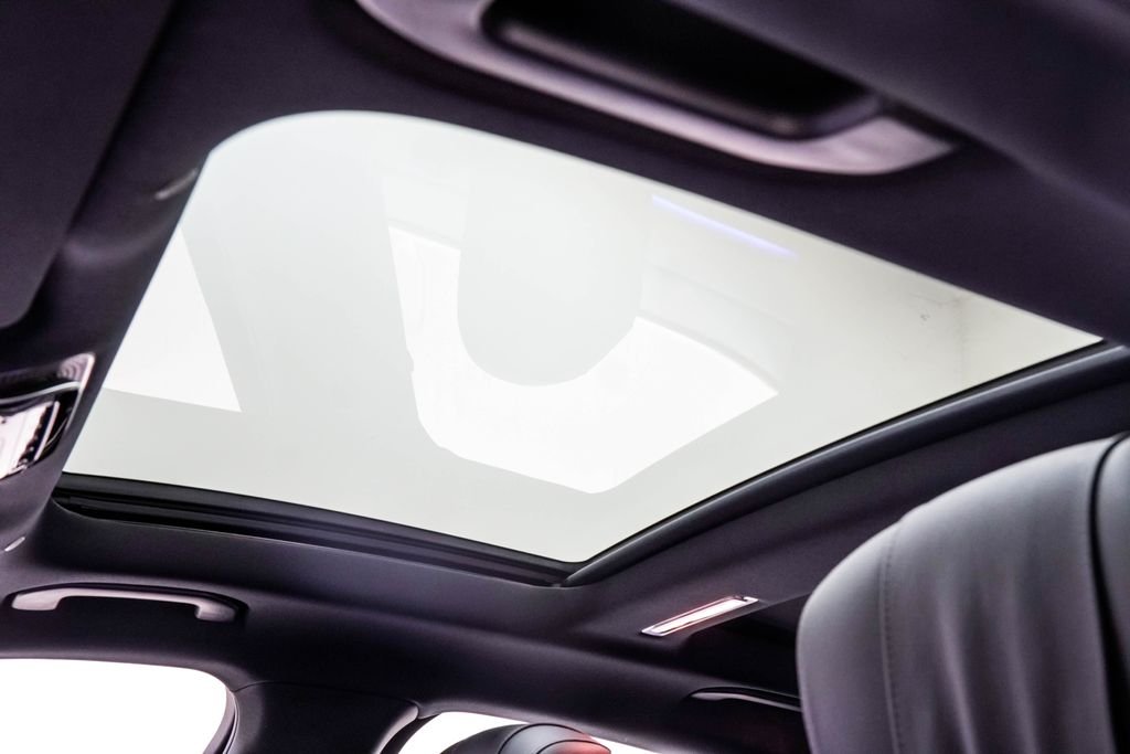 Used 2022 Gray Mercedes-Benz S 500 image 19