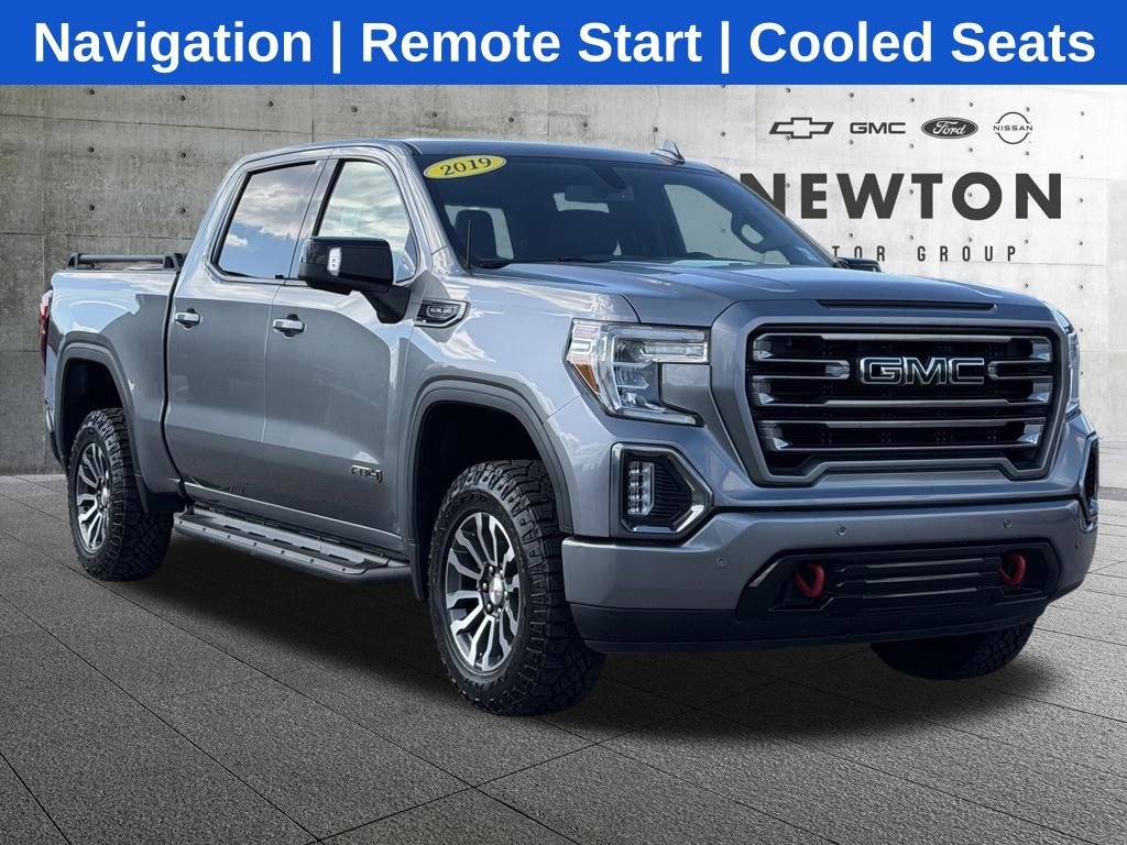 2019 GMC Sierra 4WD Crew Cab Short Box AT4's photo