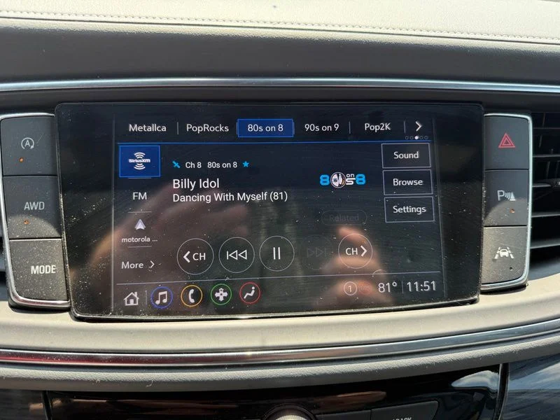 Used 2023 Blue Buick Essence image 11