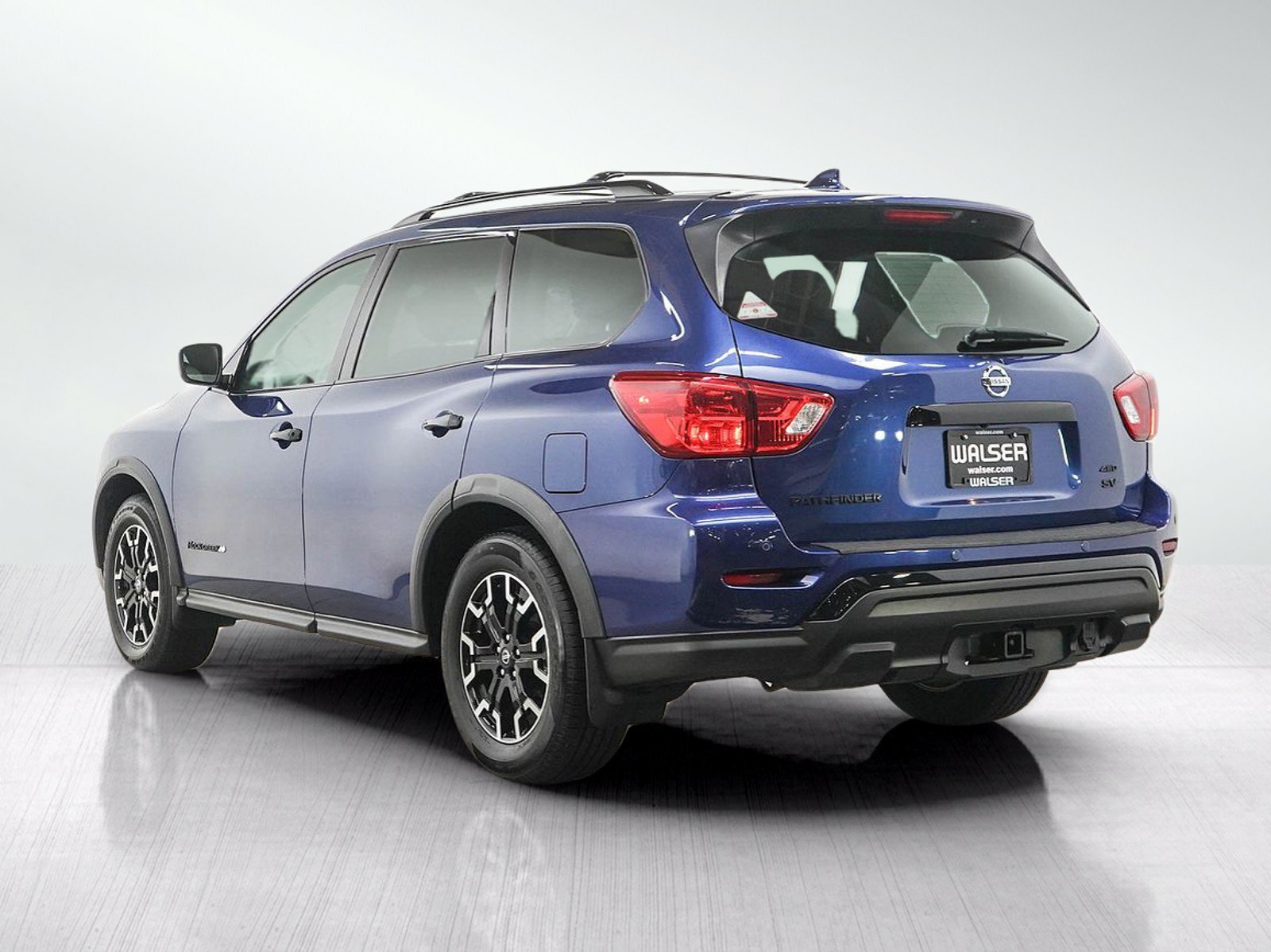 Used 2020 Caspian Blue Metallic Nissan 4x4 SV image 4