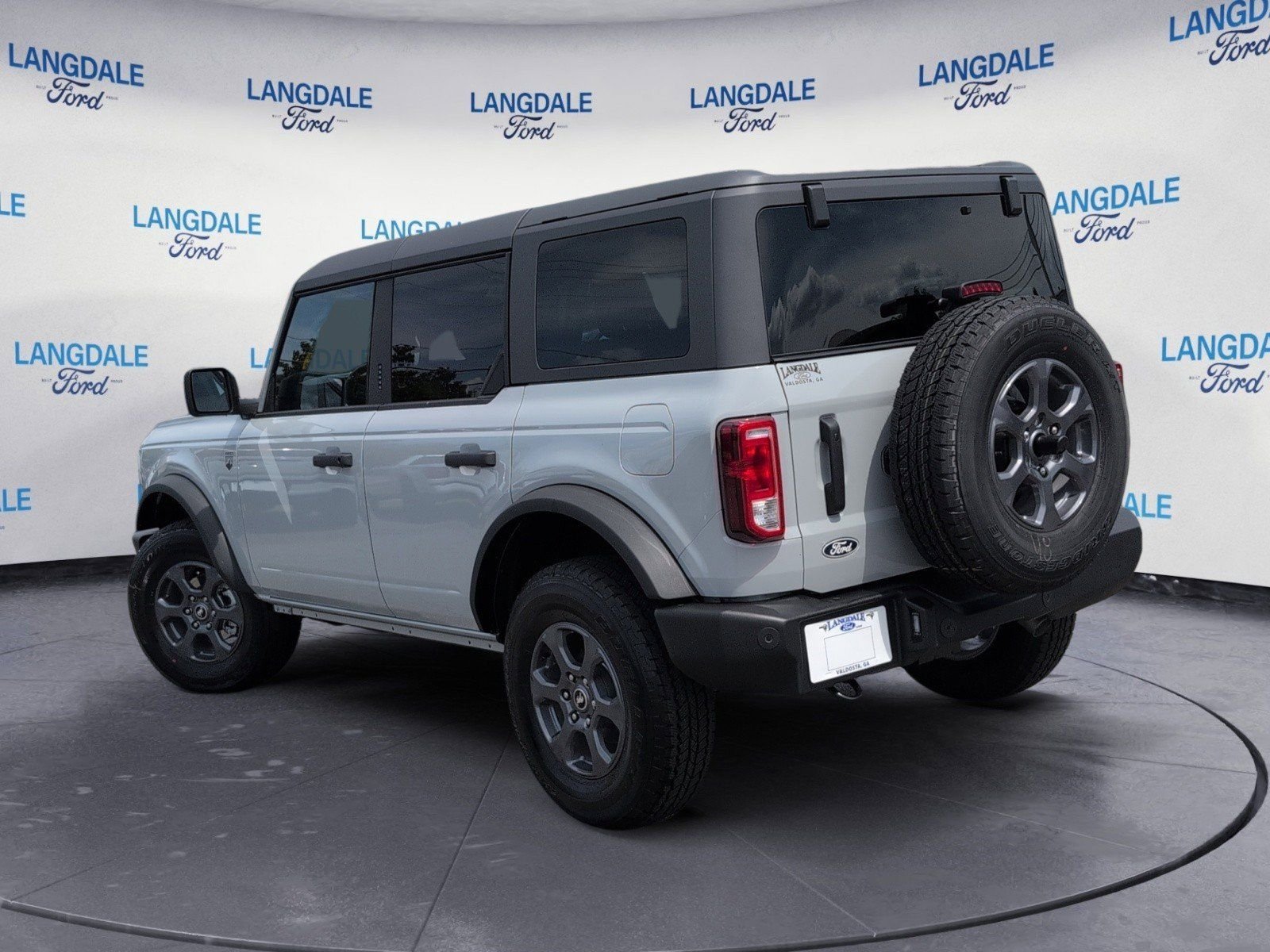 New 2026 Avalanche Gray Ford Big Bend image 9