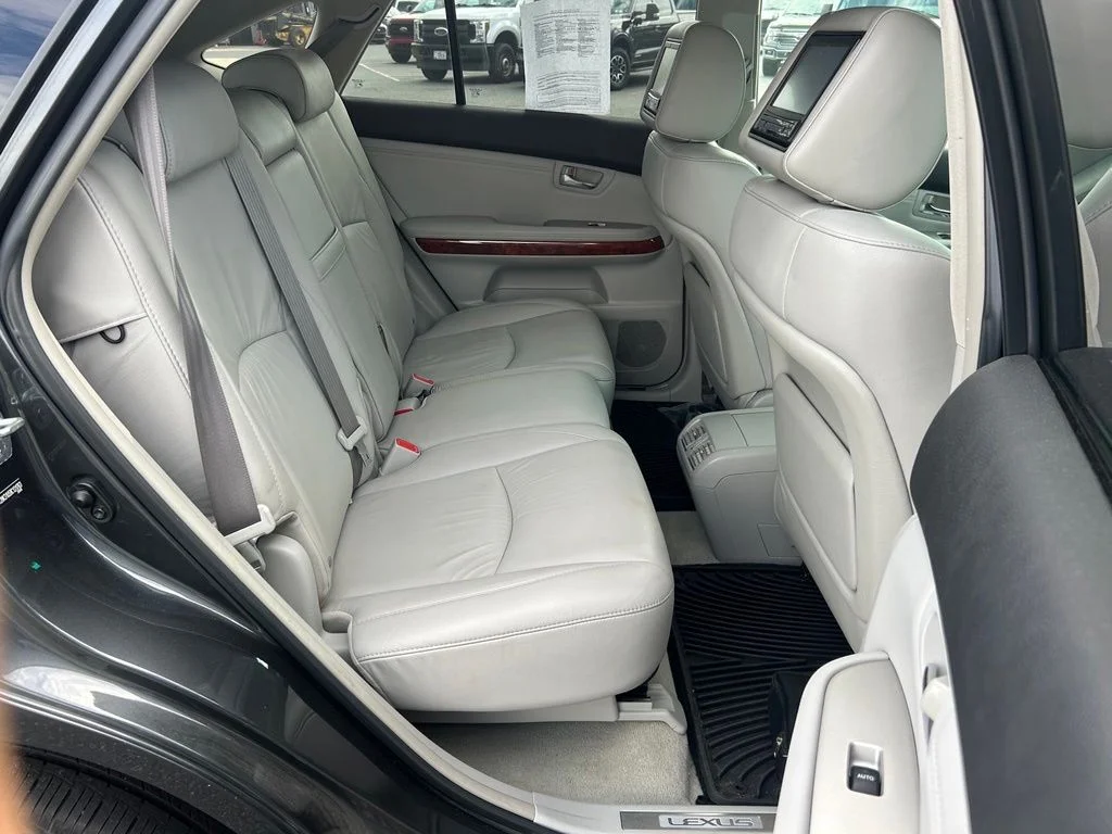 Used 2009 Gray Lexus 350 image 18