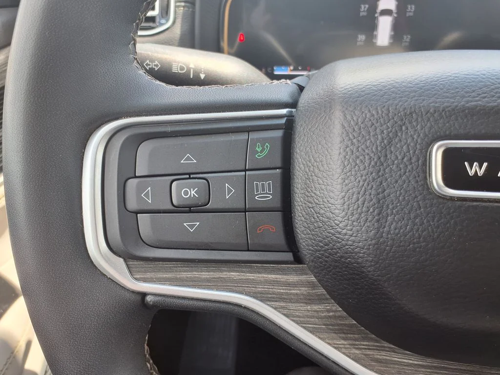 Used 2024 Black Jeep Series II image 31