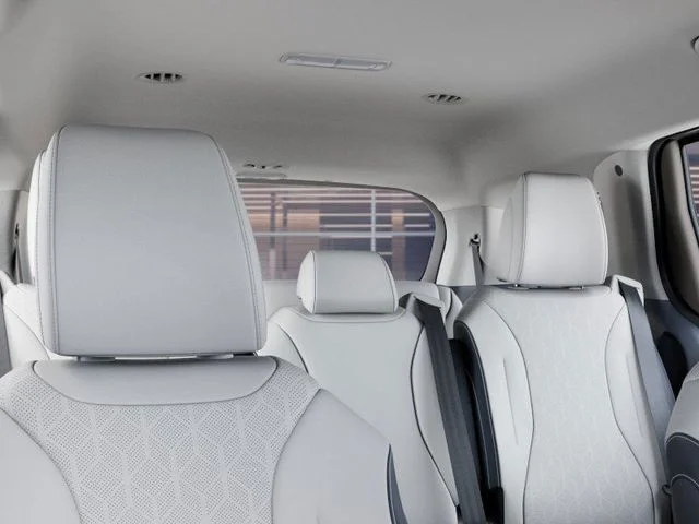 New 2026 White Kia EX image 27
