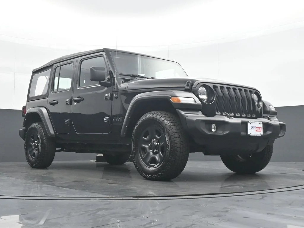 Used 2022 Black Jeep Unlimited Sport image 32
