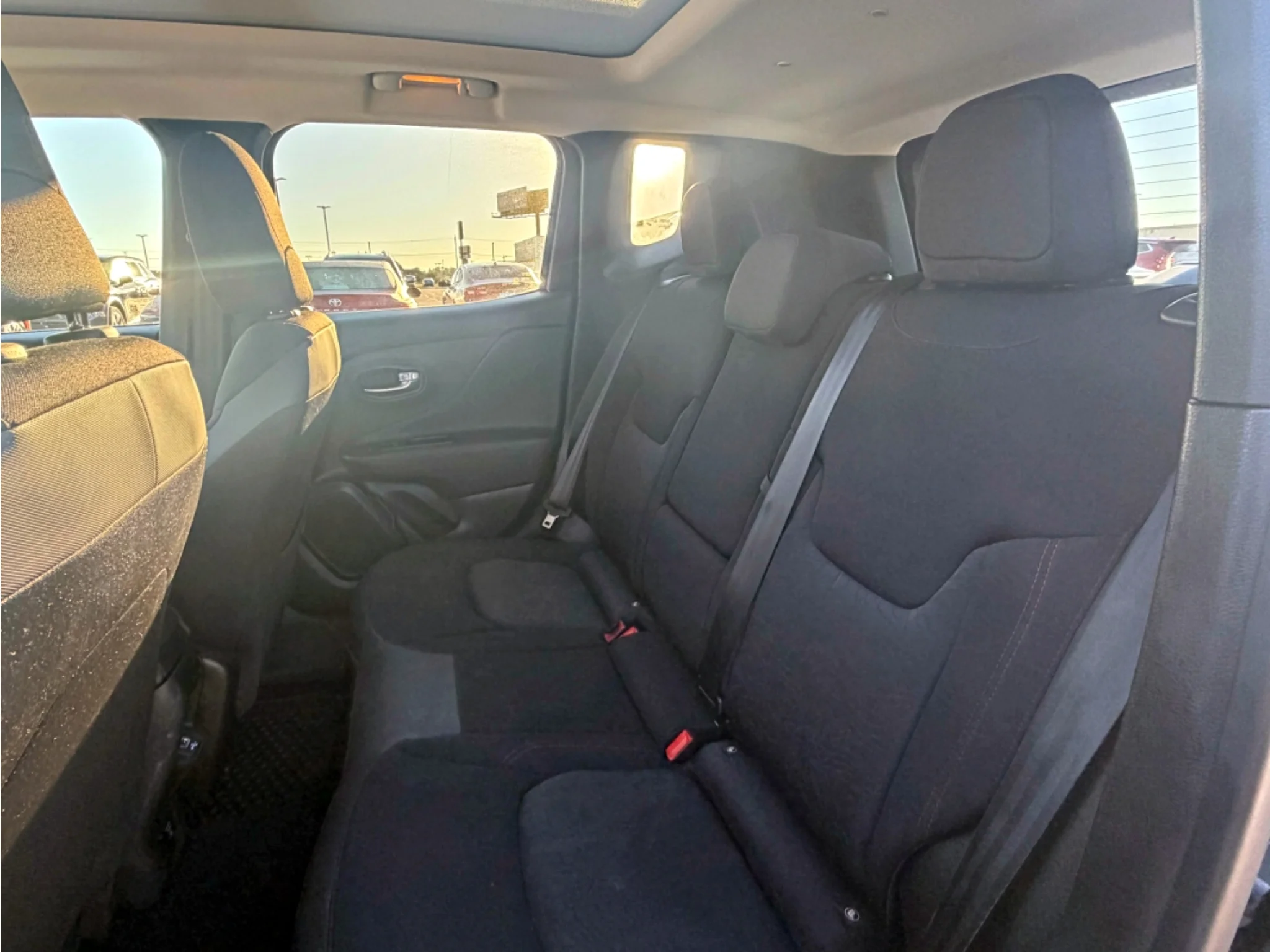 Used 2022 Black Clearcoat Jeep Trailhawk image 22