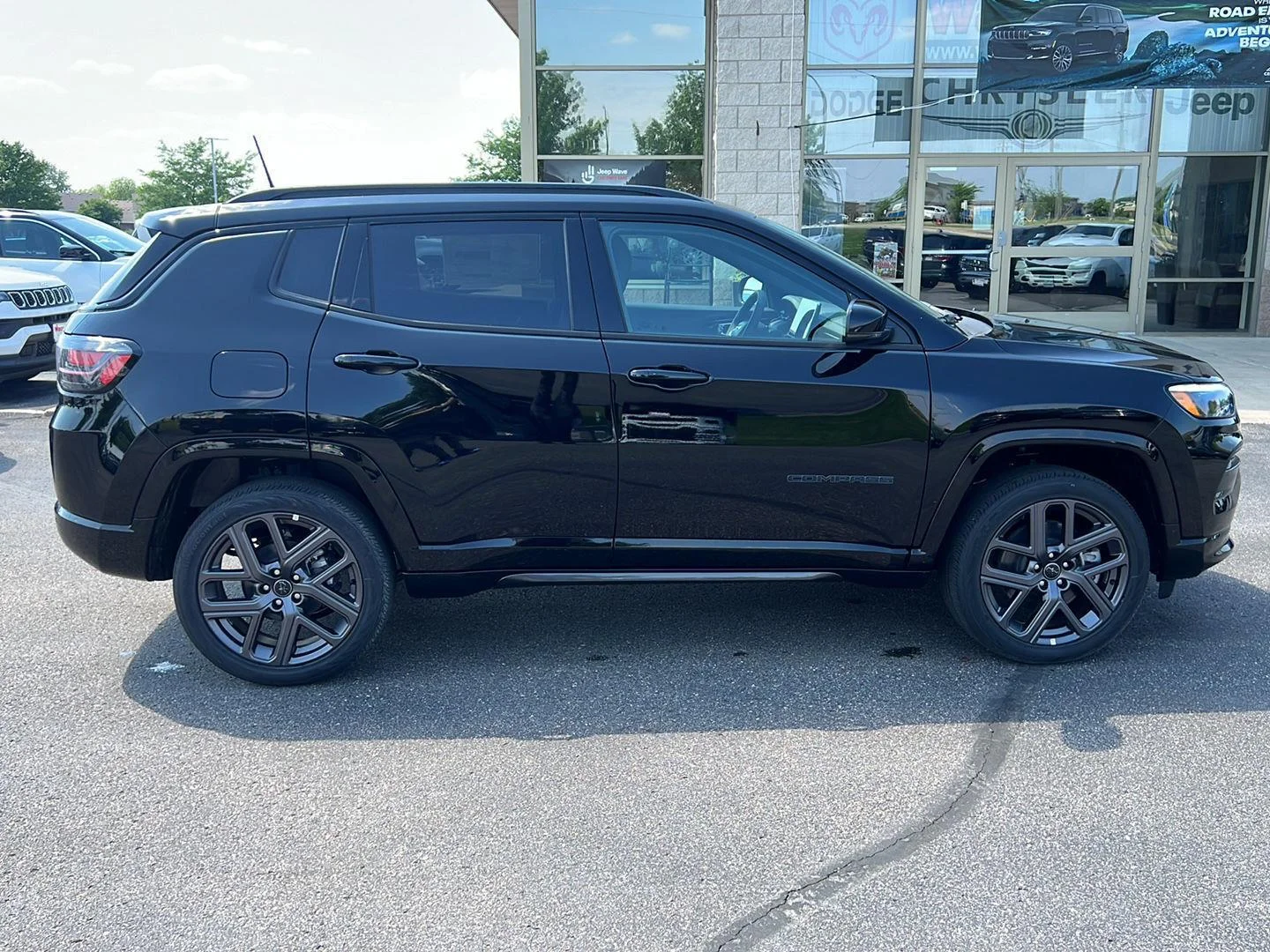 2025 Jeep Compass Limited - Photo 9