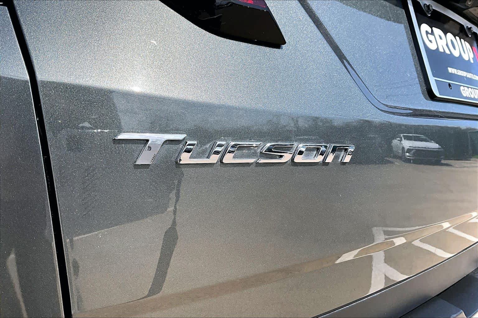 Used 2023 Amazon Gray Hyundai SE image 29