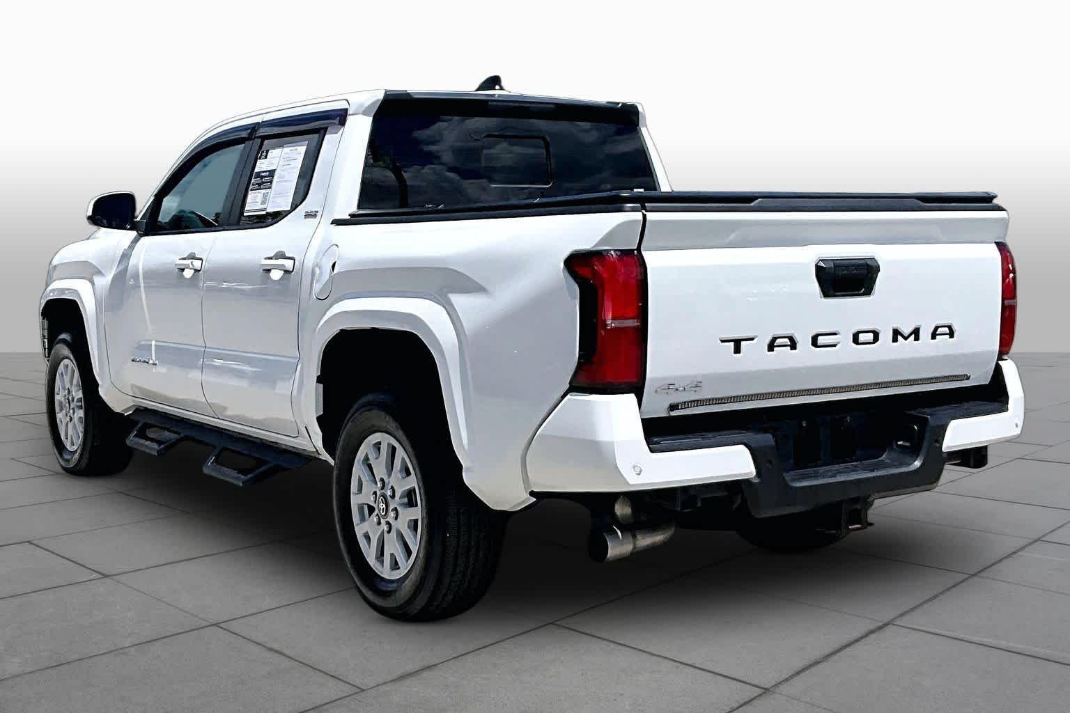 Used 2024 Ice Cap Toyota SR5 image 12