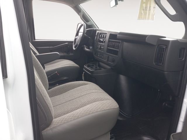 2025 Chevrolet Express Cargo Work Van - Photo 12