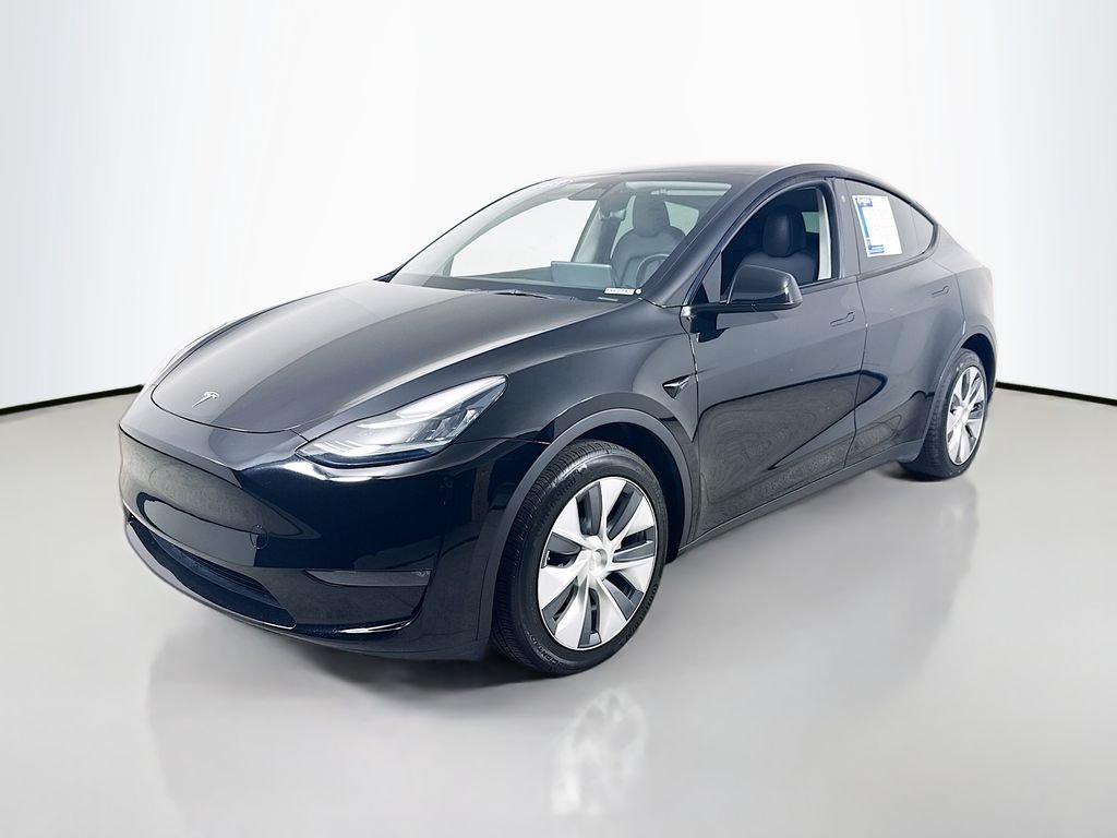 Used 2023 Solid Black Tesla Long Range image 7