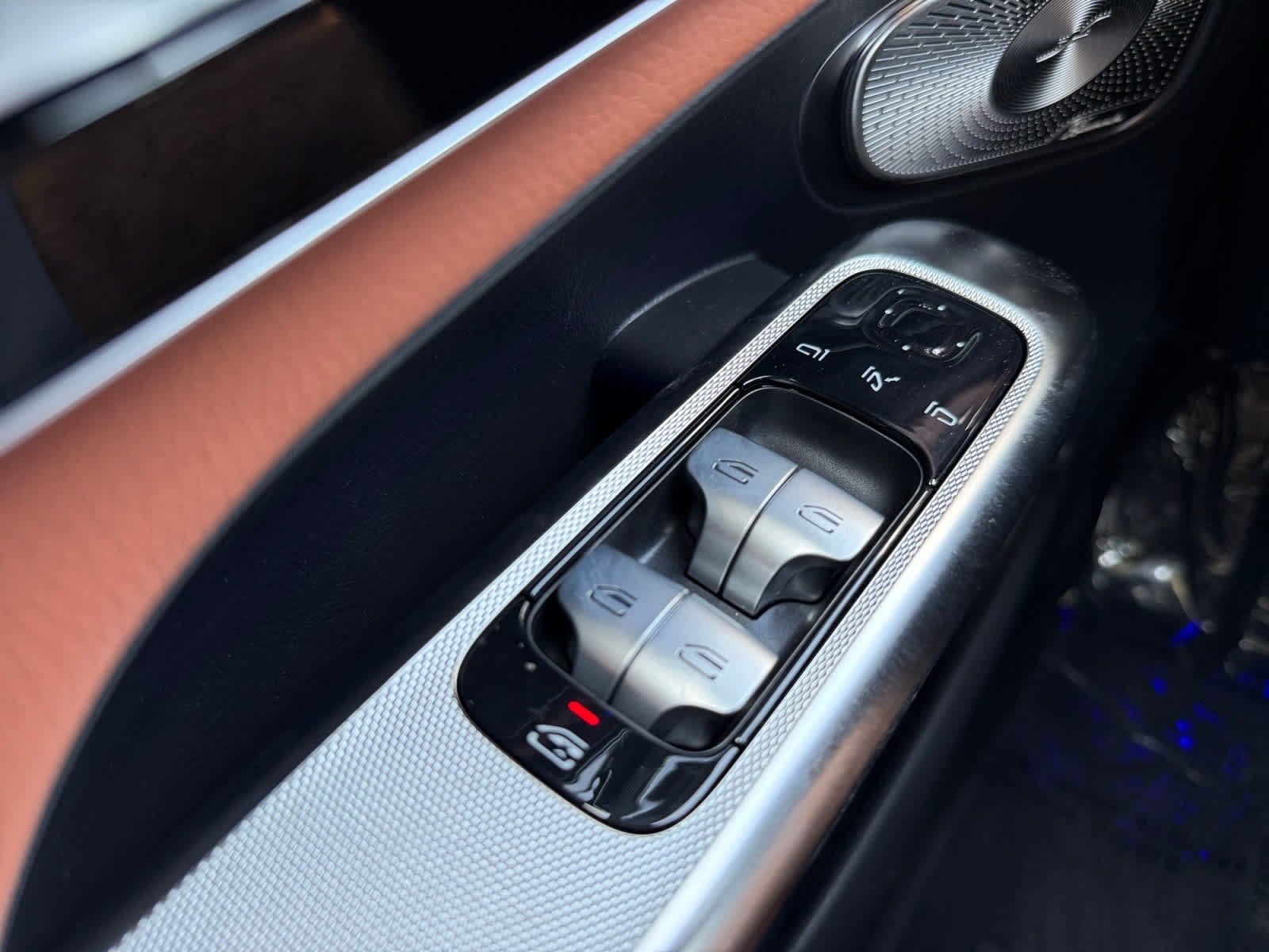 New 2026 Graphite Grey Metallic Mercedes-Benz GLC 300 image 26