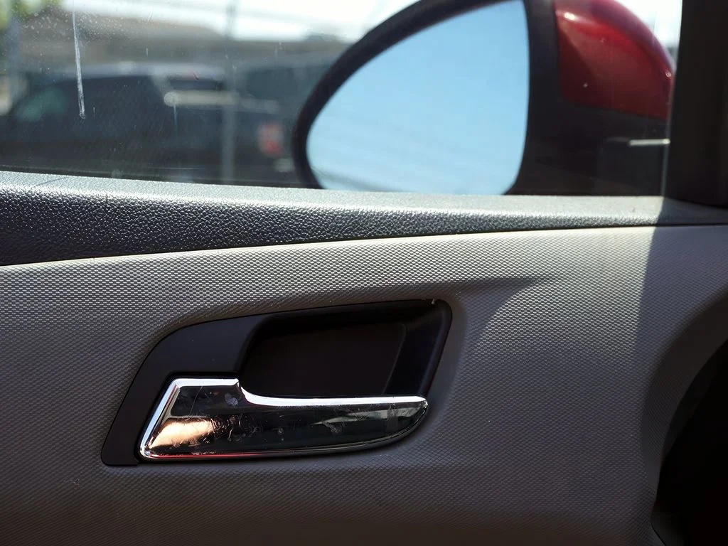 2012 Chevrolet Sonic 1LT - Photo 13