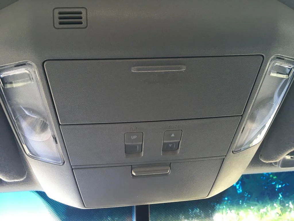 Used 2010 Silver Toyota Limited image 17