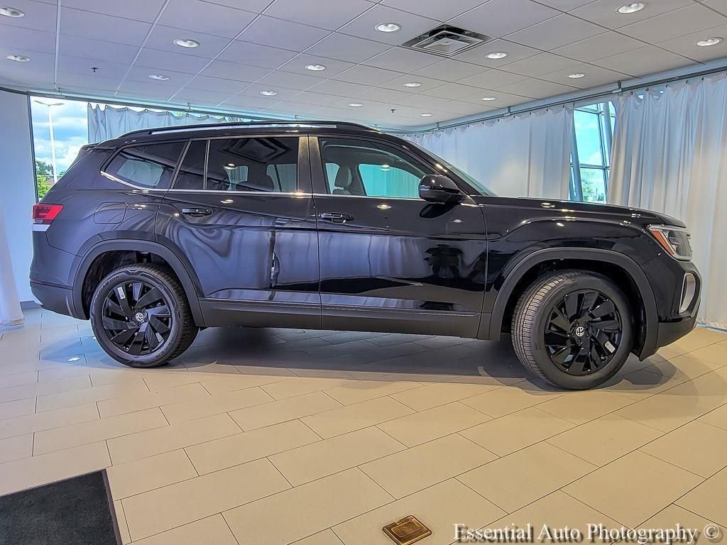 New 2026 Deep Black Pearl Volkswagen 2.0T SE w/Technology image 5