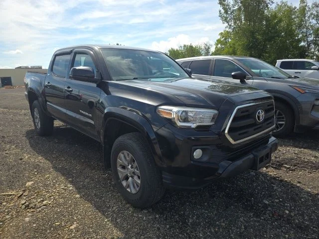 Used 2017 Black Toyota SR5 image 3