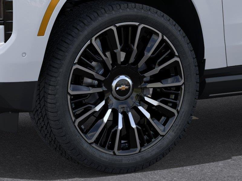 New 2026 Polar White Tricoat Chevrolet High Country image 9