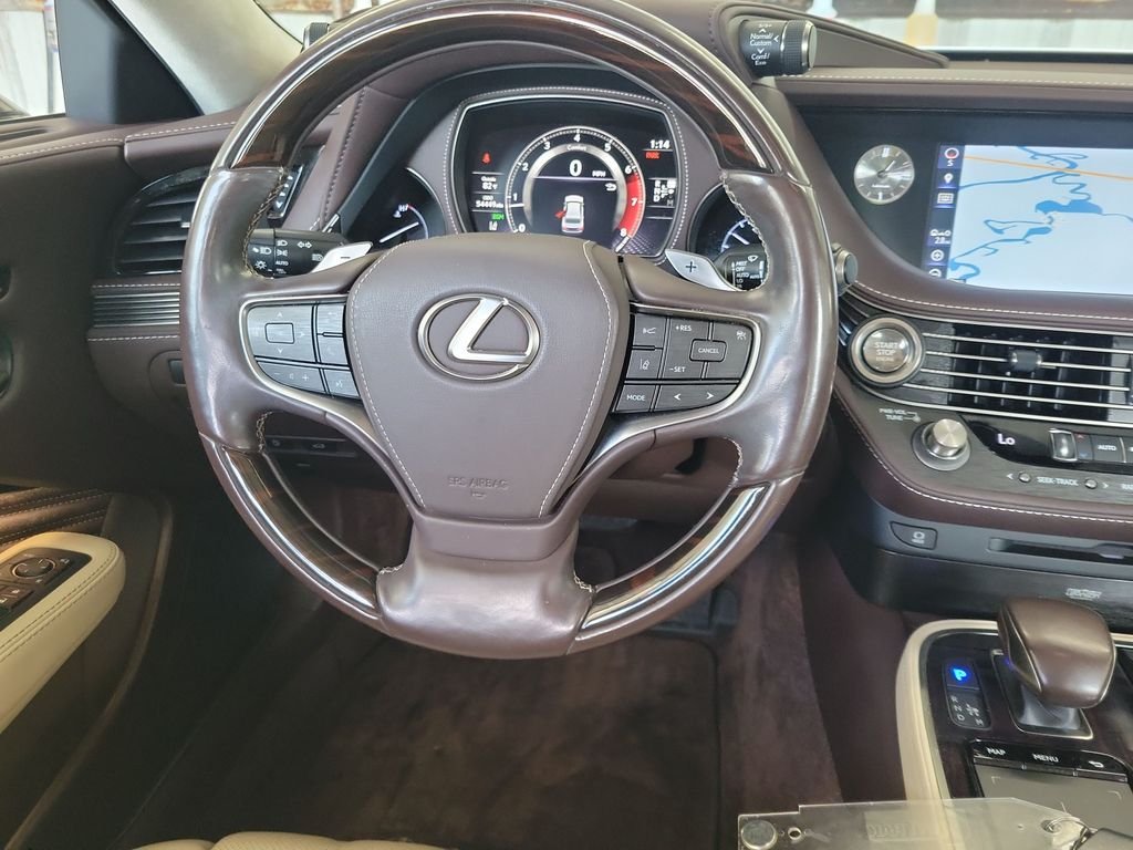 Used 2018 White Lexus 500 Base image 21