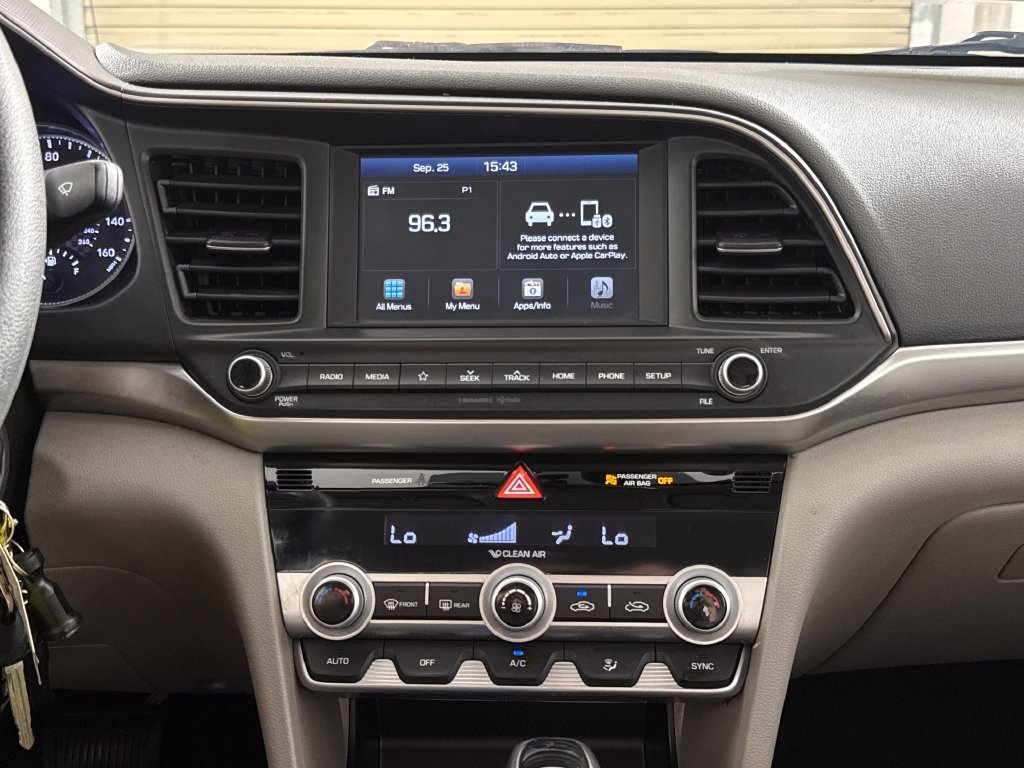 Used 2020 Black Hyundai SEL image 18