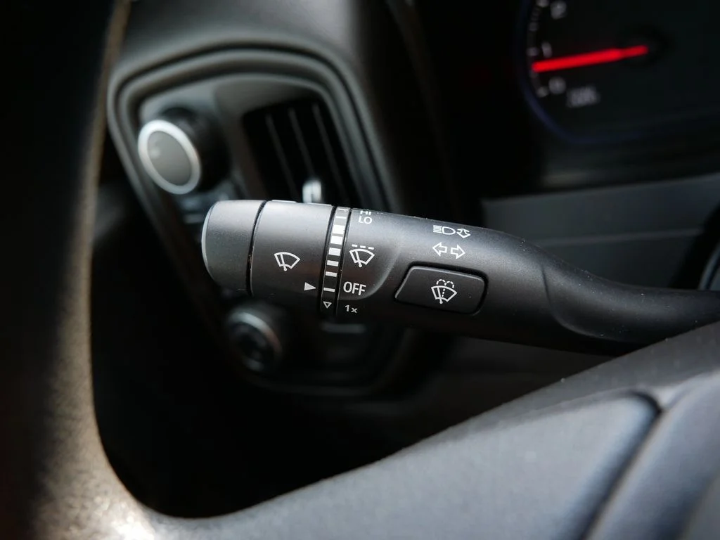 Used 2019 White Chevrolet Custom image 18