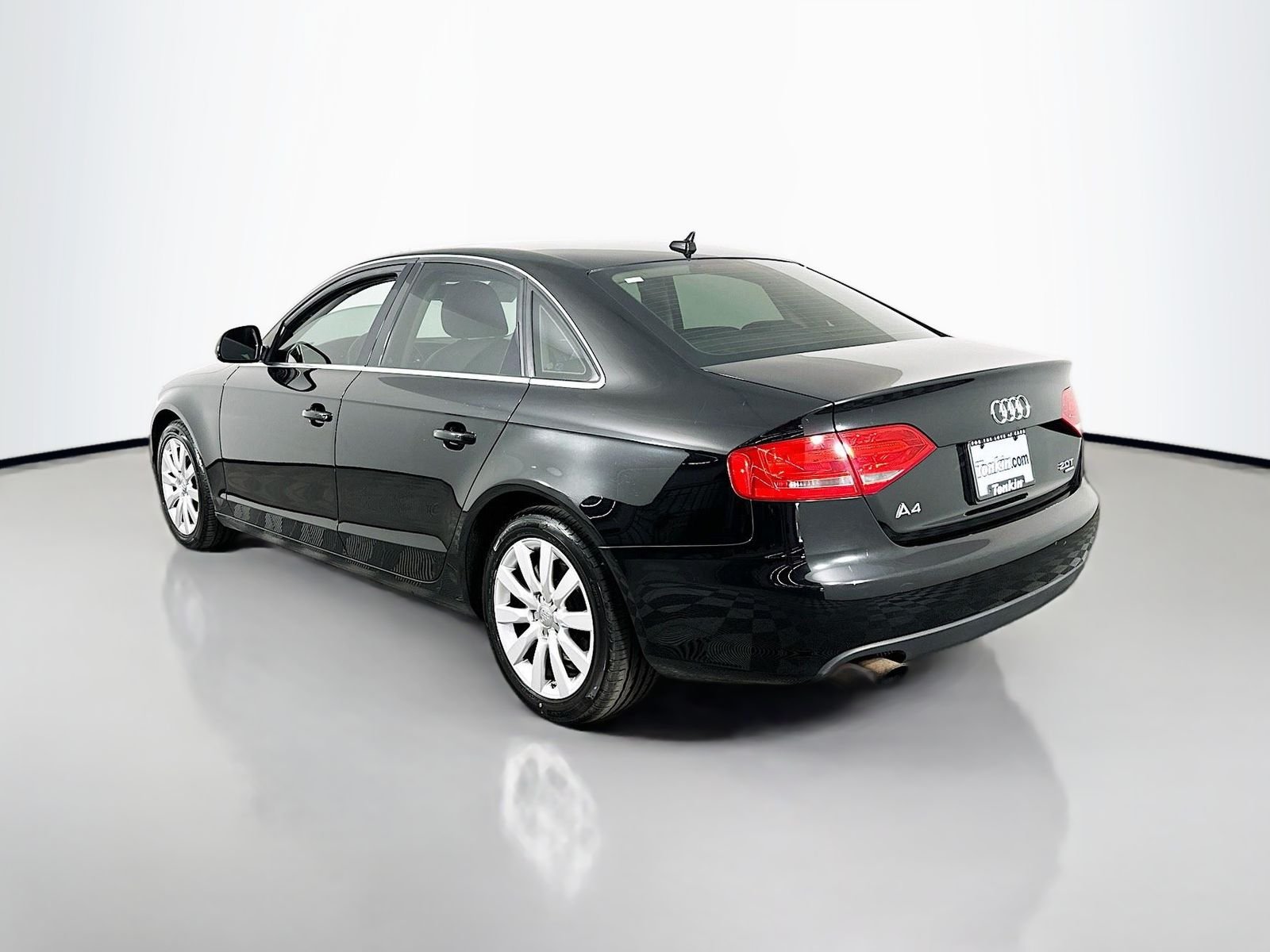 Used 2009 Brilliant Black Audi 2.0T Premium image 4
