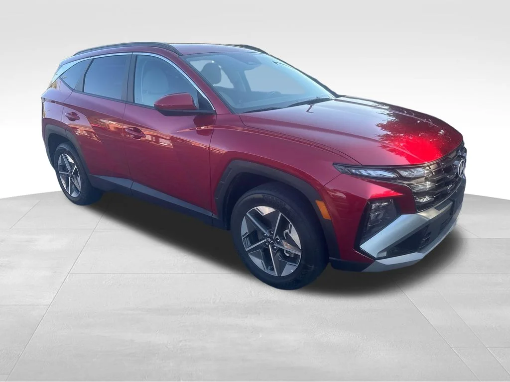 Used 2025 Red Hyundai SEL image 31
