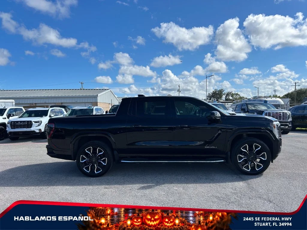 Used 2025 Onyx Black GMC Extended Range Denali image 4