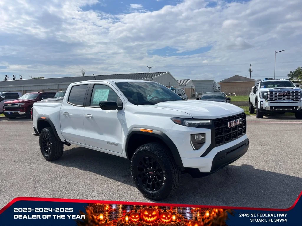 New 2026 Summit White GMC Elevation image 2