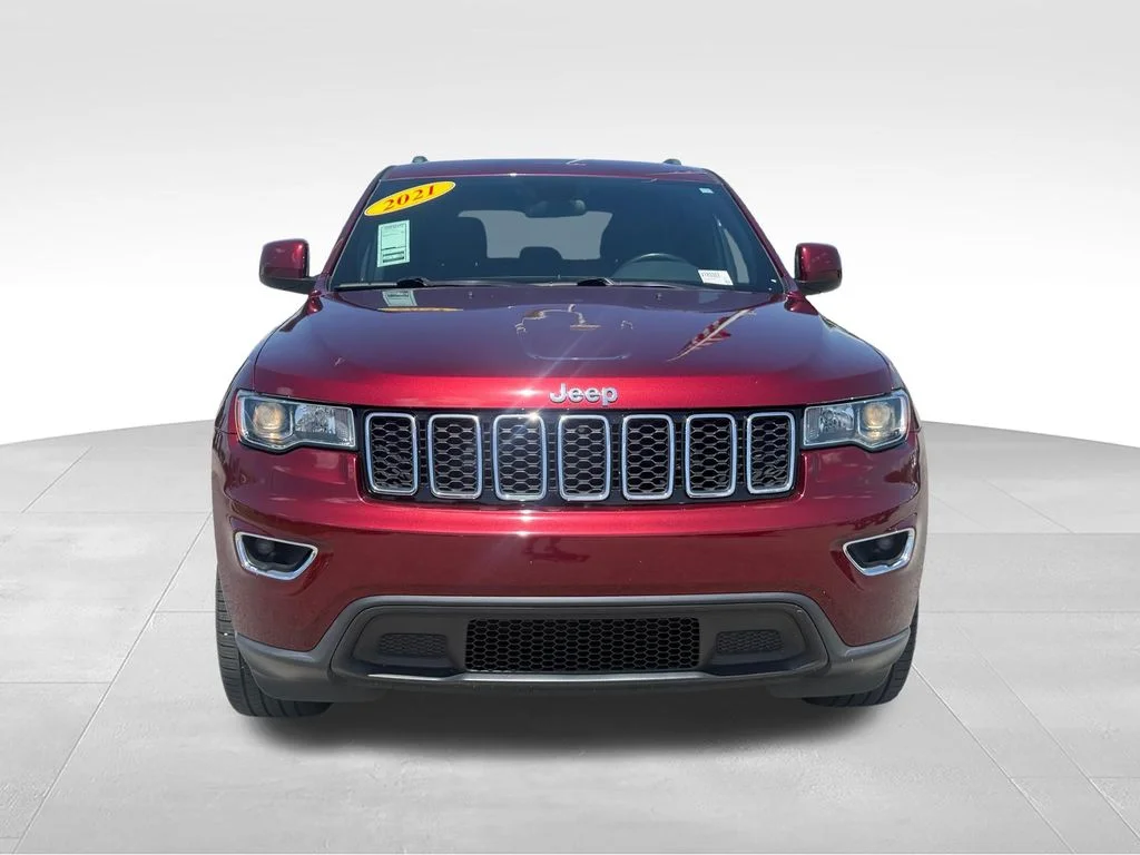Used 2021 Red Jeep Laredo E image 28