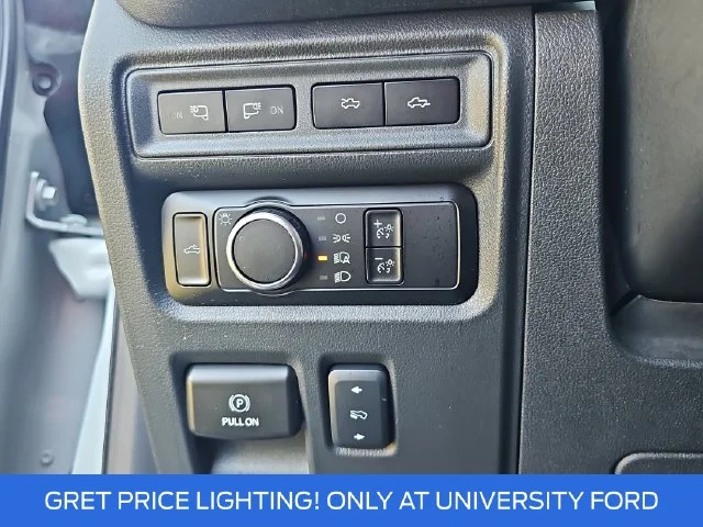 Used 2023 White Ford Lariat image 22