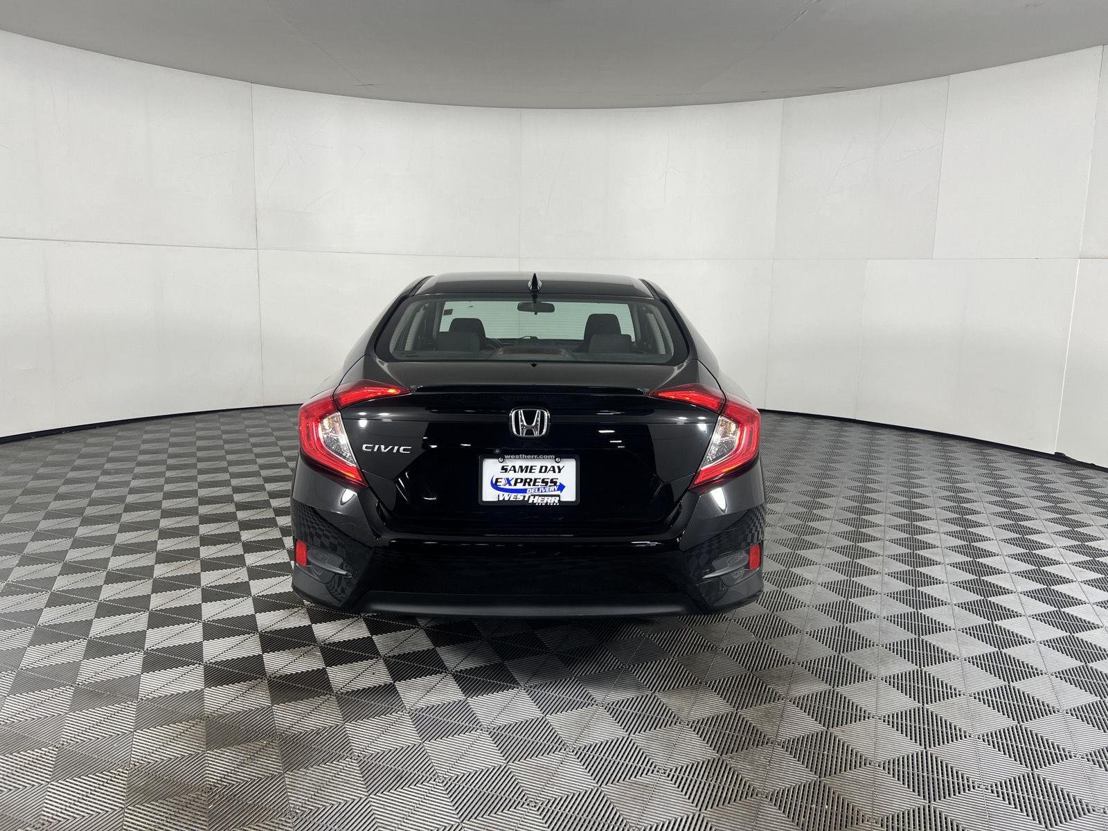 Used 2018 Crystal Black Pearl Honda EX-T image 24