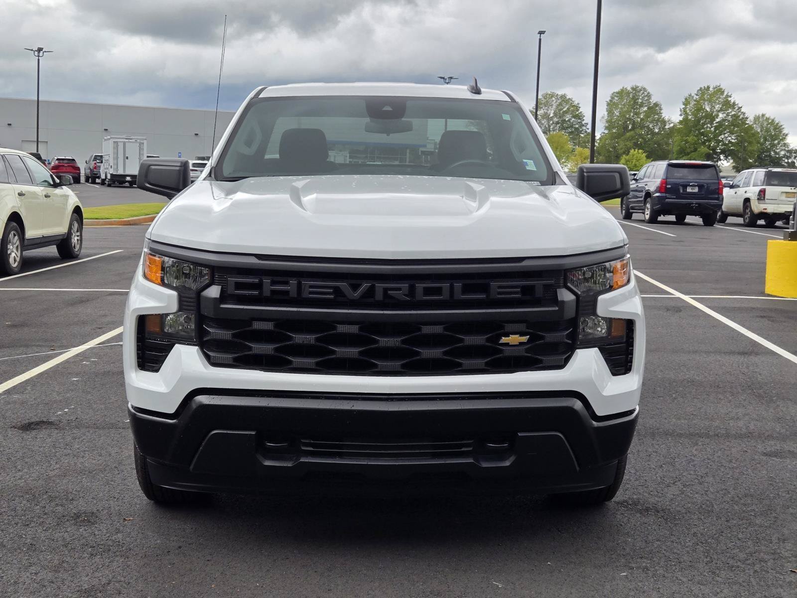 Used 2025 Summit White Chevrolet WT image 4