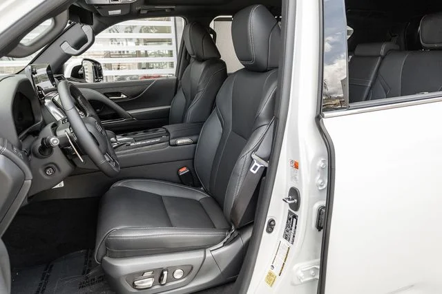New 2026 Eminent White Pearl Lexus LUXURY image 7