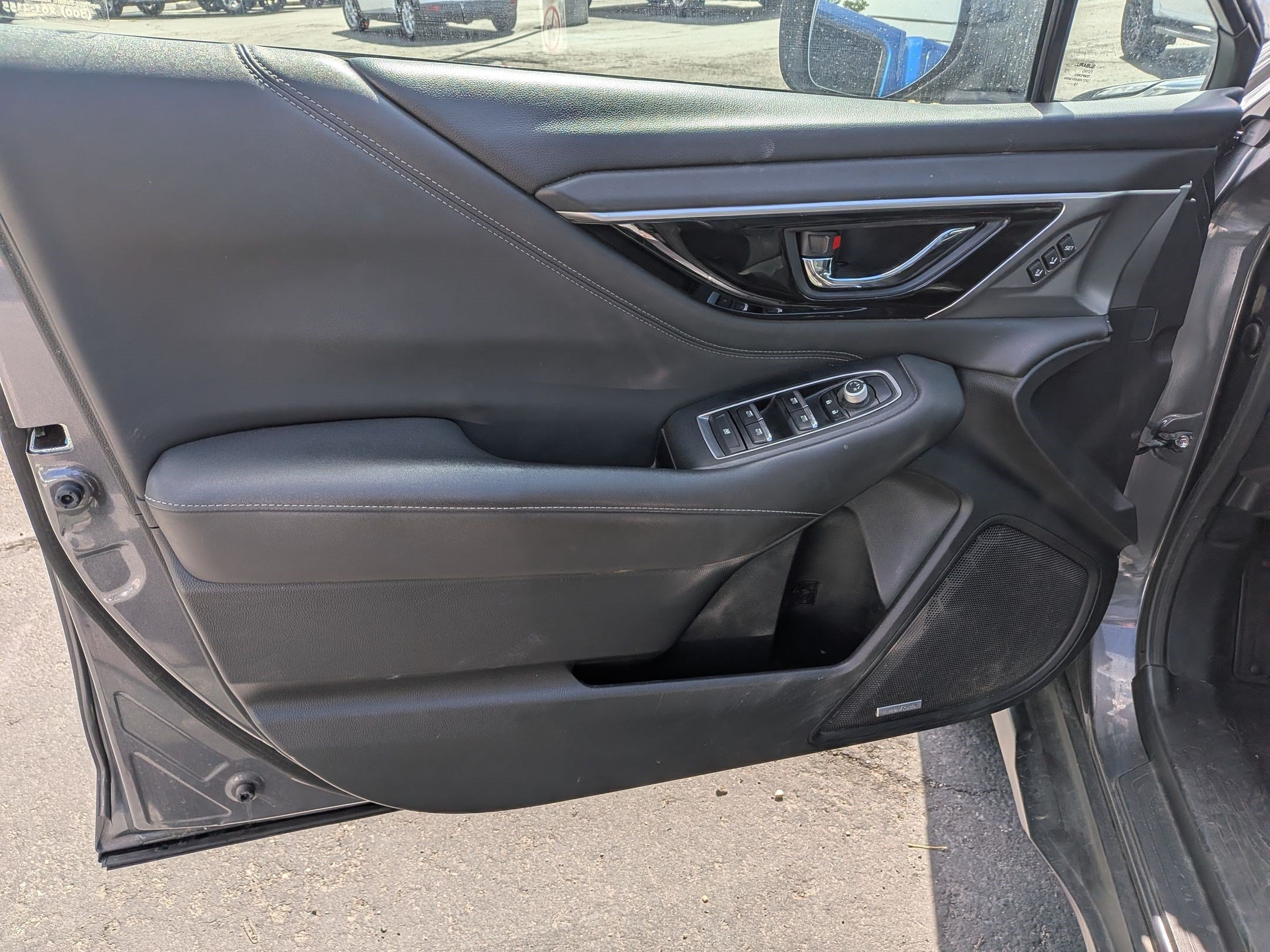 Used 2020 Magnetite Gray Metallic Subaru Limited image 13
