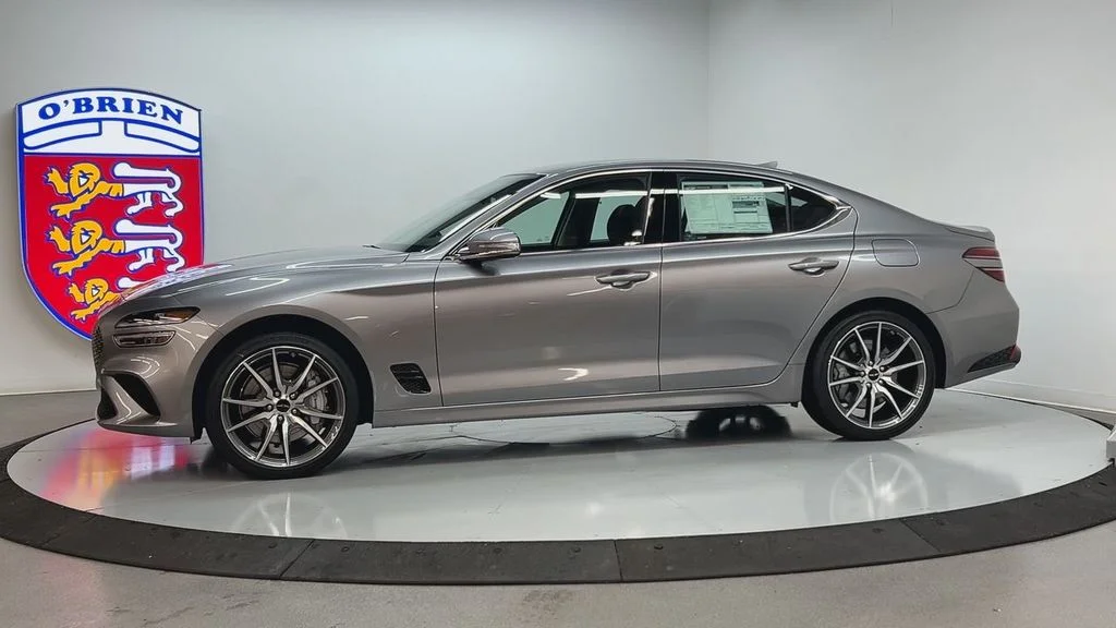 Used 2026 Silver Genesis 2.5T image 8