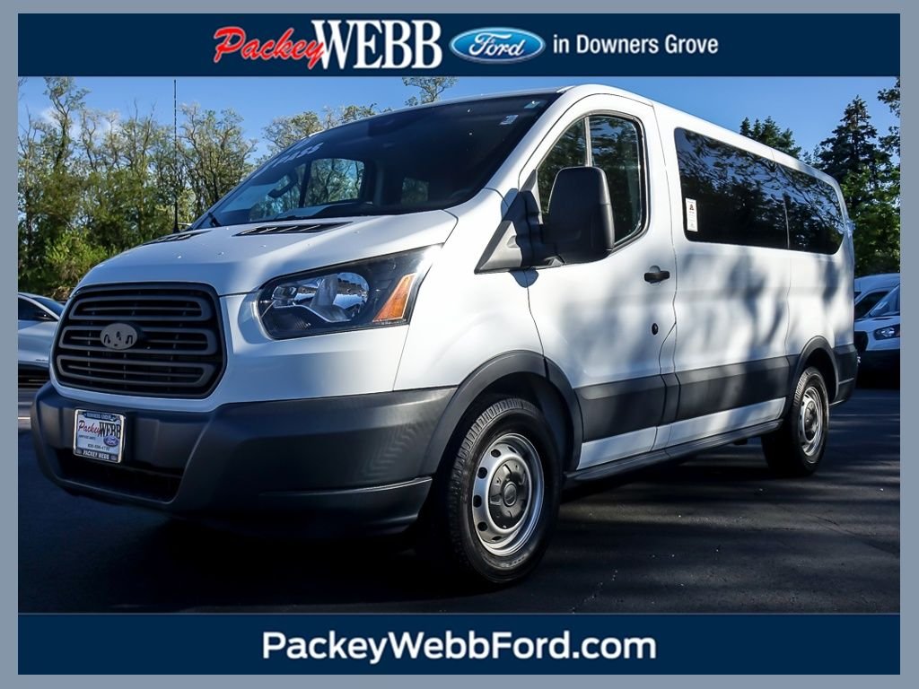Used 2018 Oxford White Ford XL Low Roof 8 Passenger image 1