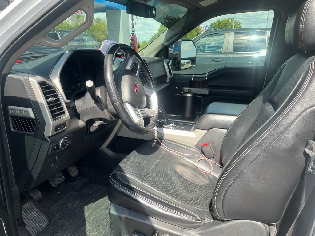 Used 2017 White Ford Lariat image 3
