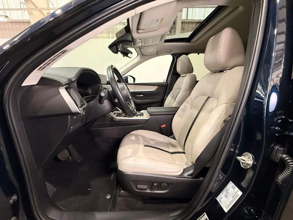 Used 2024 Blue Mazda Preferred image 16
