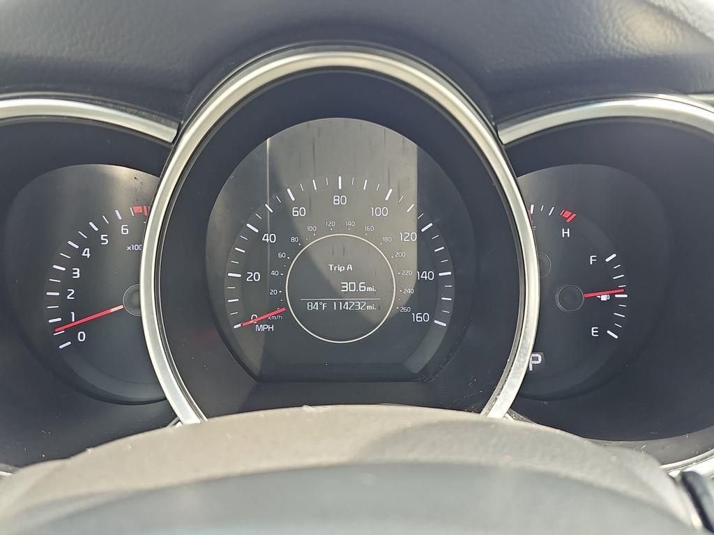 Used 2015 Black Kia LX image 18