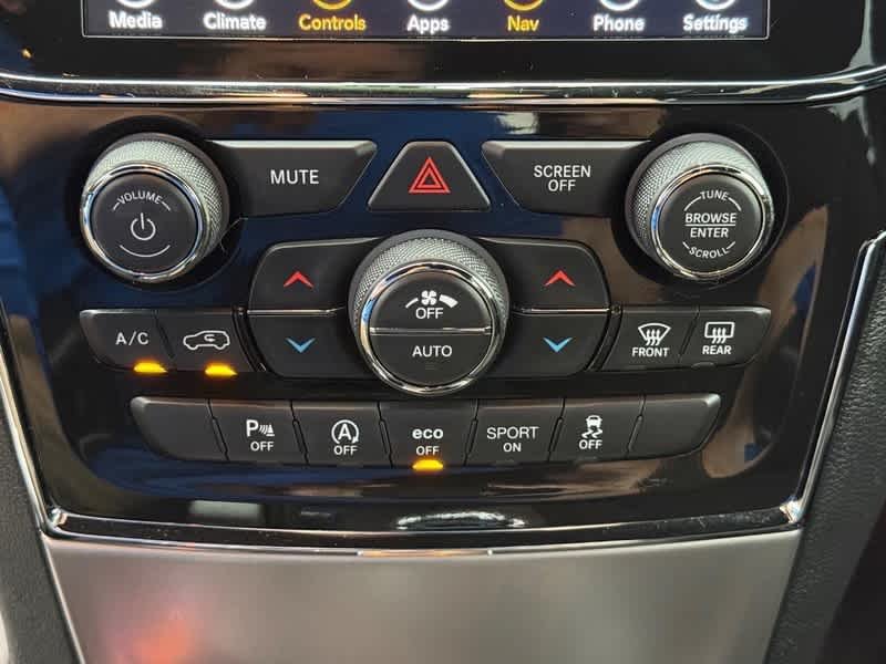 Used 2022 Bright White Clear Coat Jeep Laredo E image 20