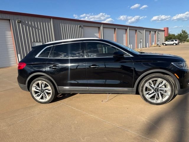 Used 2018 Black Lincoln Reserve image 4