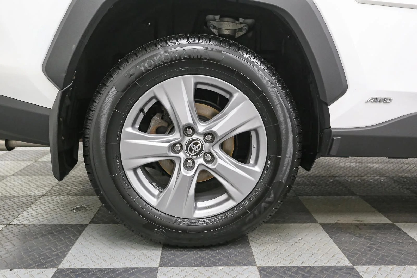 Certified Used 2022 White Toyota XLE image 19