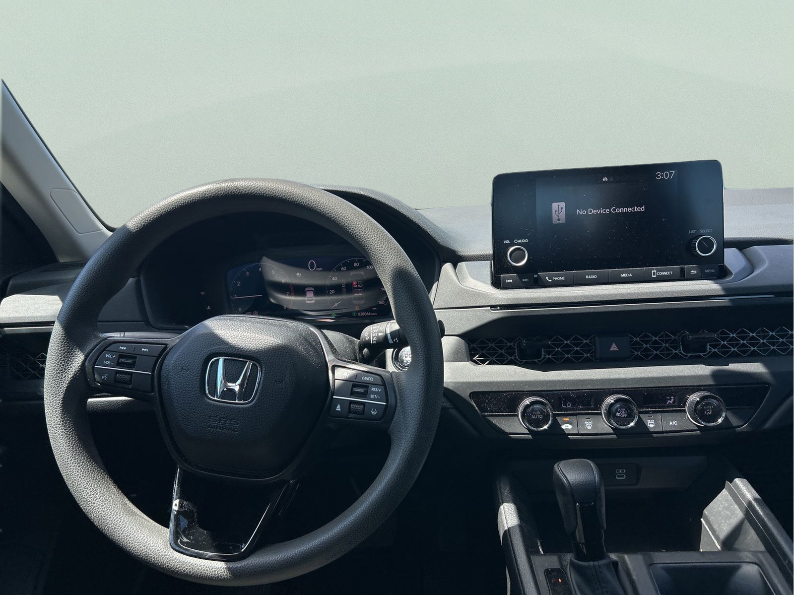 Used 2024 Silver Honda LX image 23